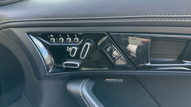 Jaguar F-Type 5.0 Supercharged V8 R 2dr Auto AWD Petrol Convertible